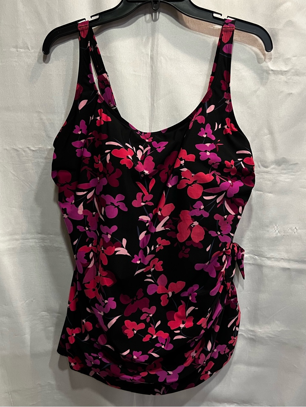 L.L. Bean One Piece Skirted Shaping Swimsuit Black Floral Print Size 20W